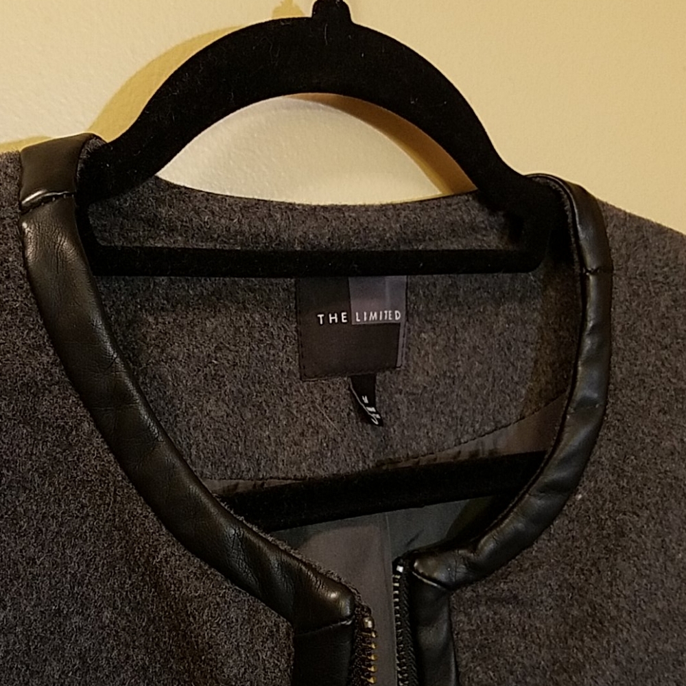 Business Coat - Picture 6 of 6